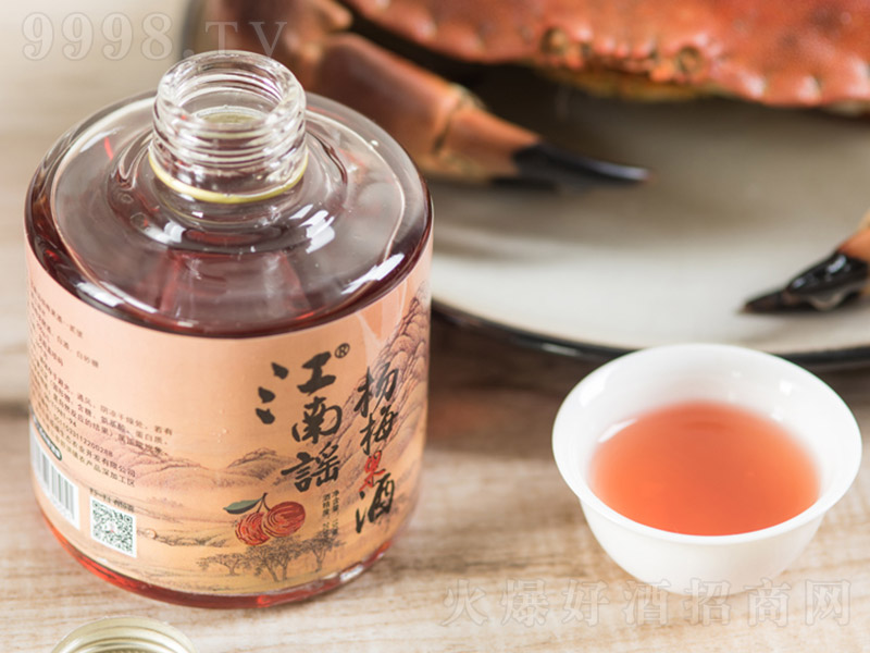 �����{����