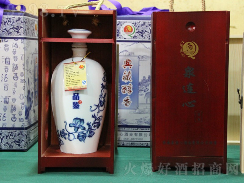 Ȫ�B�ľ�Ʒ�b �����Ͱ׾ơ�52�� 500ml��