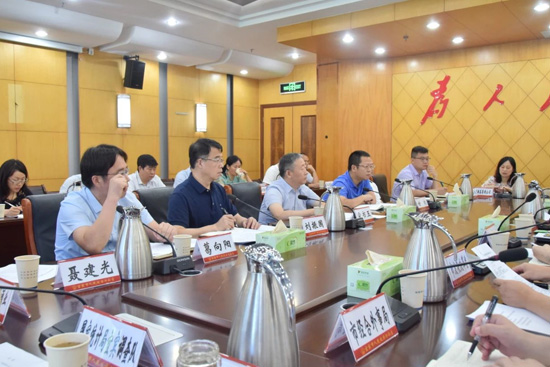 中酒協(xié)與宜賓攜手打造“白酒第1城” 中酒協(xié)與宜賓攜手打造“白酒第1城”