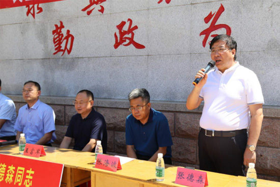 張德森捐助大疃村“美麗鄉(xiāng)村”建設(shè) 張德森捐助大疃村“美麗鄉(xiāng)村”建設(shè)