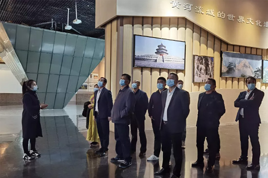 酉賢會黃河樓雅集:“黃河高樓佑寧夏 傳承文明責(zé)任重” 酉賢會黃河樓雅集:“黃河高樓佑寧夏 傳承文明責(zé)任重”