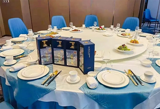 ٳf(wn)ϯ {(ln)֮硱Zȫ(gu)Ʒb(dng)M(jn)