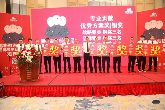 ڸԃF(tun)8cS200f(wn)ت(jing)(jng)I(yng)F(tun)(du)