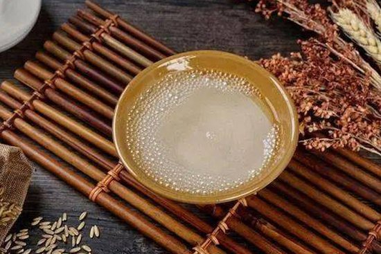 眾人唱衰的“醬酒熱”,還能熱多久? 醬酒的未來(lái)在哪? 眾人唱衰的“醬酒熱”,還能熱多久? 醬酒的未來(lái)在哪?