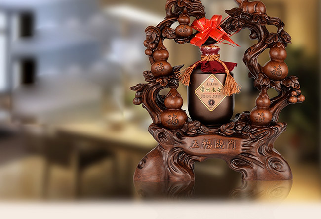 藝術(shù)禮品酒五福臨門醬香型白酒【52°750ml】