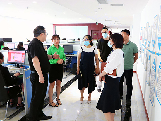 Қgӭ(chung)f(xi)ͬąһWR𱬾W(wng)^