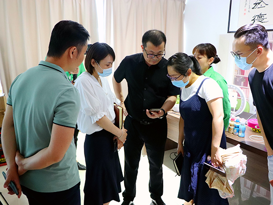 Қgӭ(chung)f(xi)ͬąһWR𱬾W(wng)^